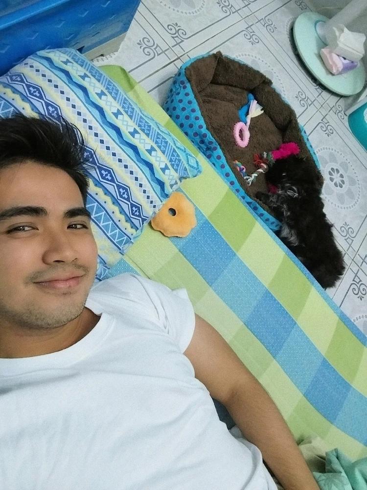 I-upload ni Arjay Gabriel ang larawan