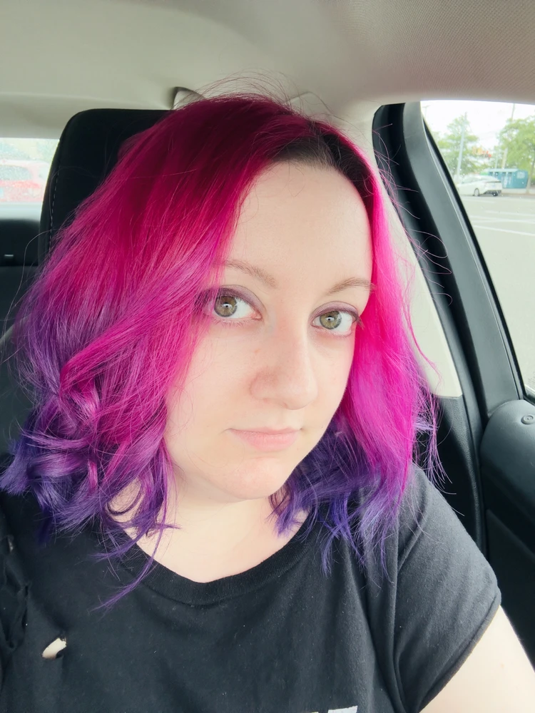 New hair is Lisa Frank meets 80s Vaporwave