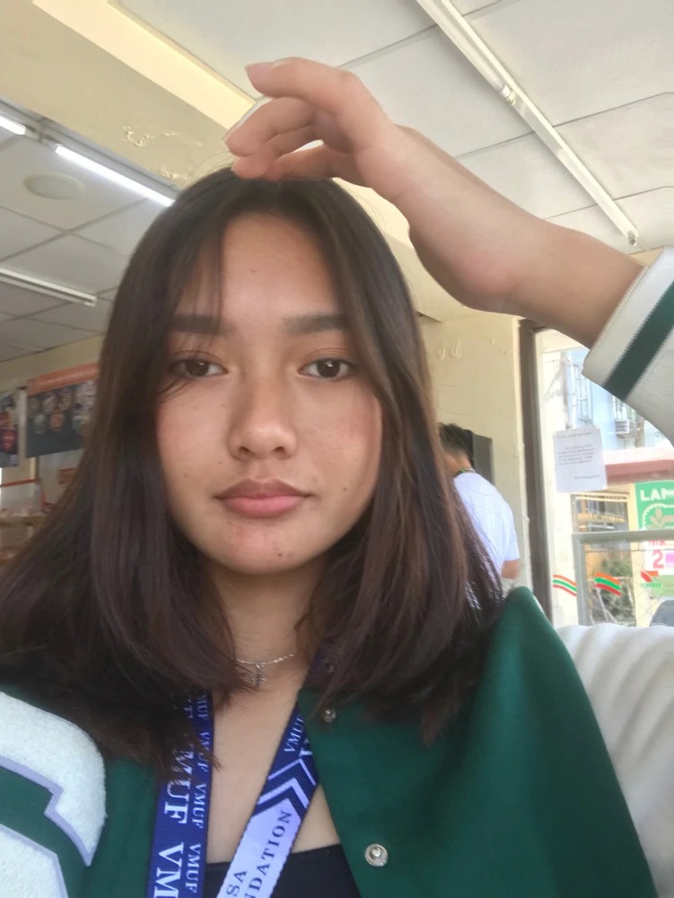 I-upload ni Kat ang larawan