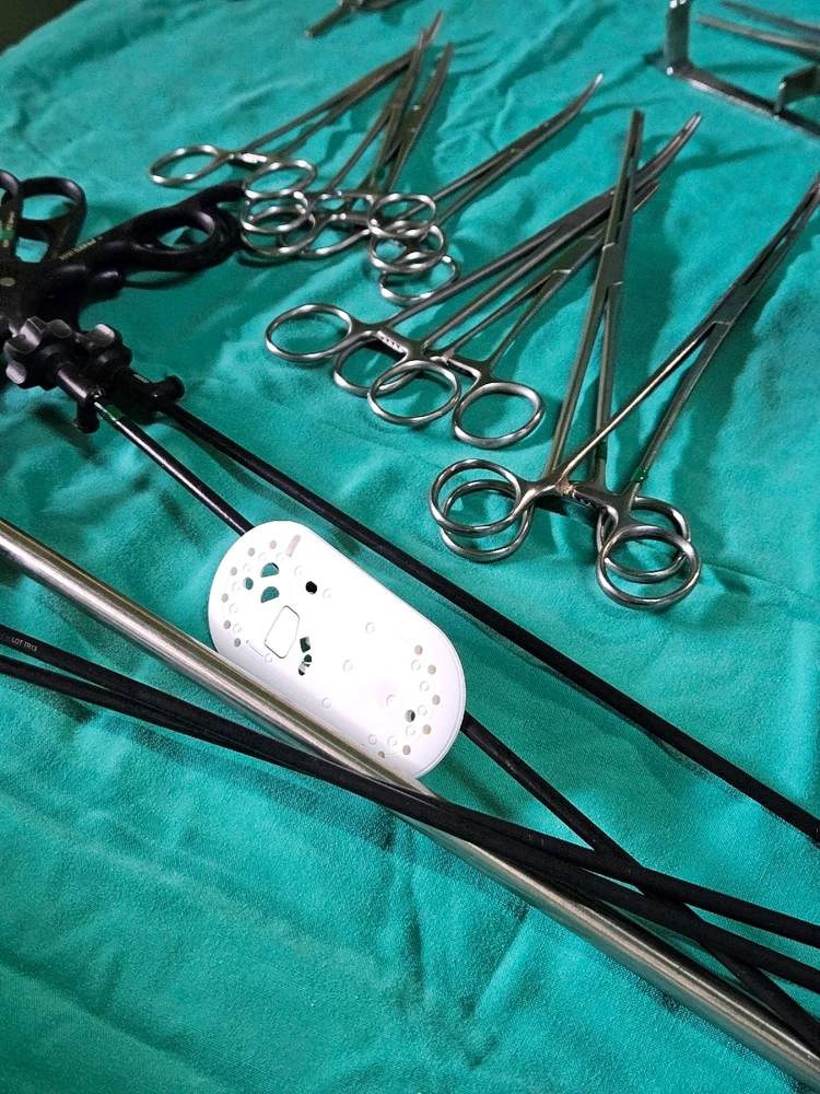  surgical instruments 