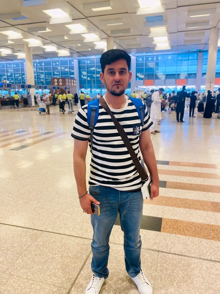 Asadii විසින් උඩුගත කළ රූපය