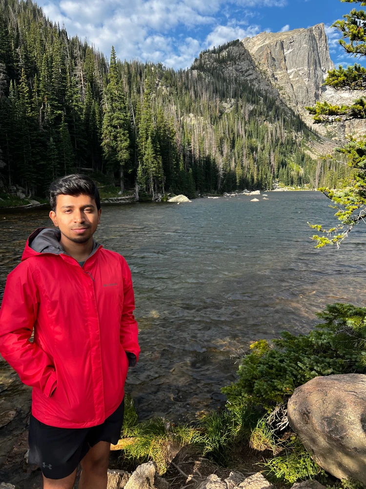 Early morning hike to Emerald Lake!