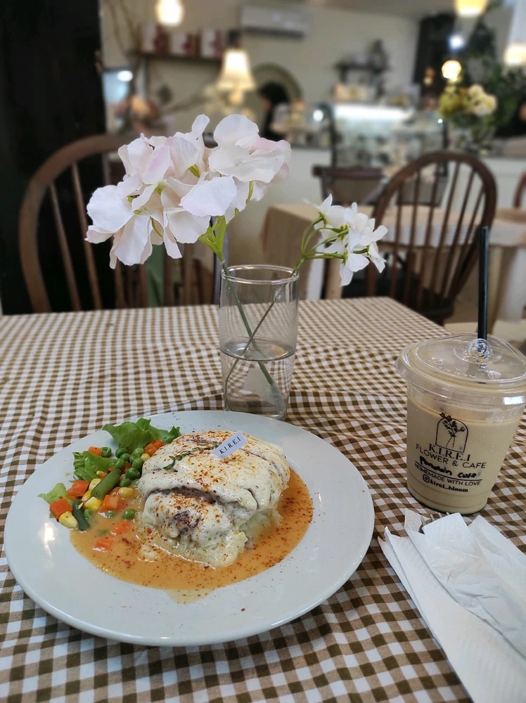 Gambar diunggah oleh Iyo