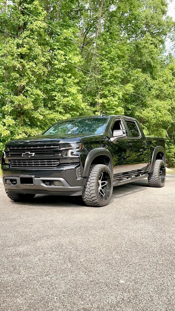 This is my truck, his name is Heartless.