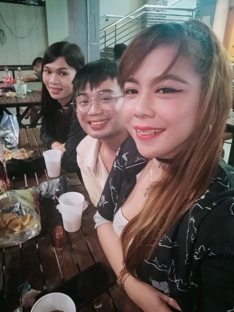 I-upload ni Jelai ang larawan