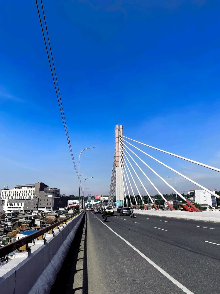 Gambar diunggah oleh Heressiah