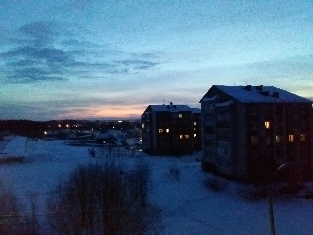 Фото загрузил Артём