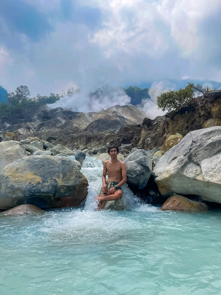 Gambar diunggah oleh july