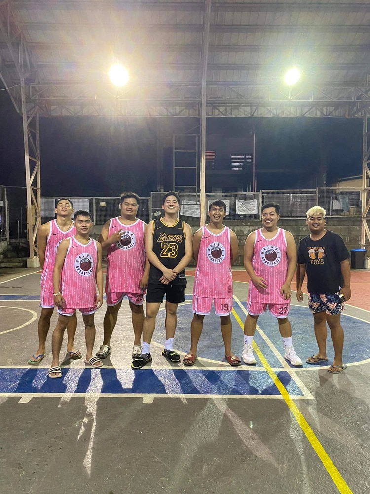 I-upload ni Ruwi ang larawan