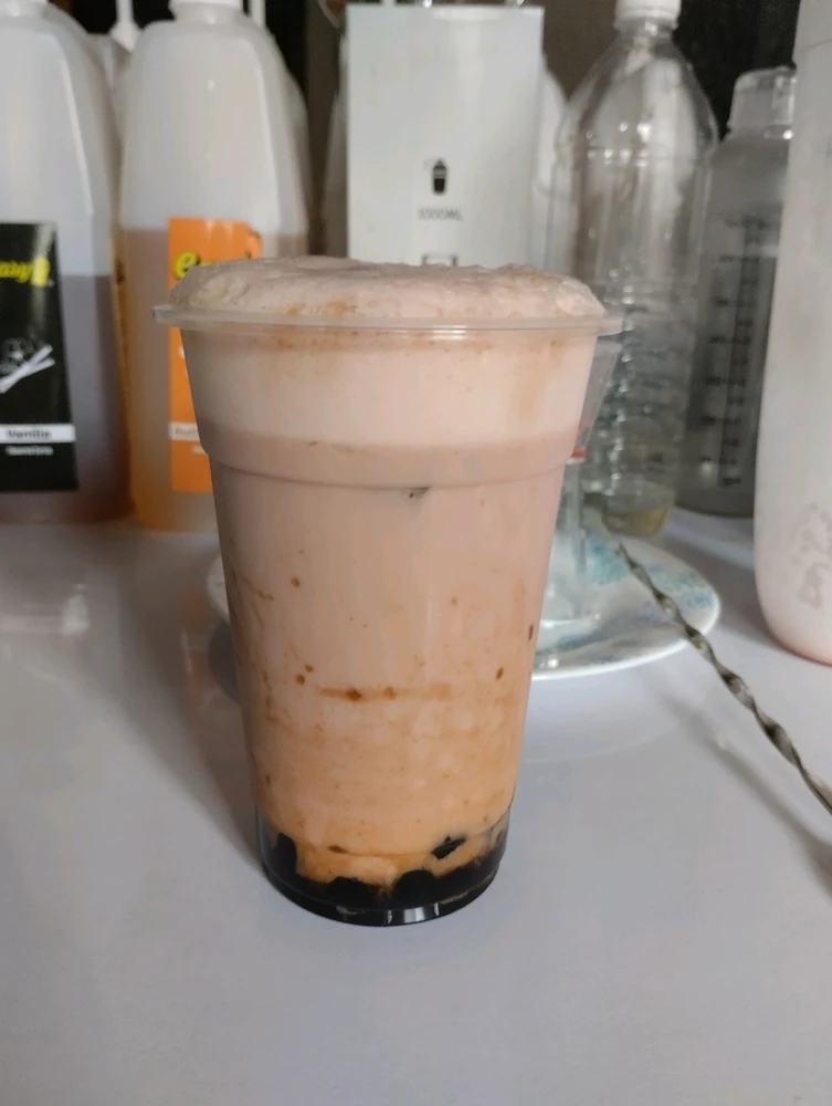 Strawberry brown sugar milktea anyone💕