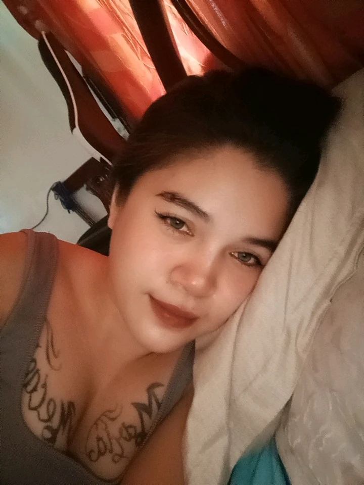 I-upload ni Micky ang larawan