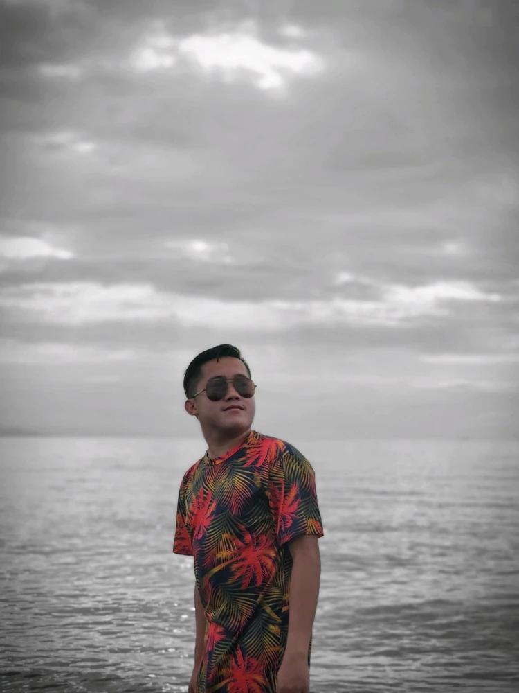 I-upload ni ♤MJ♧ ang larawan