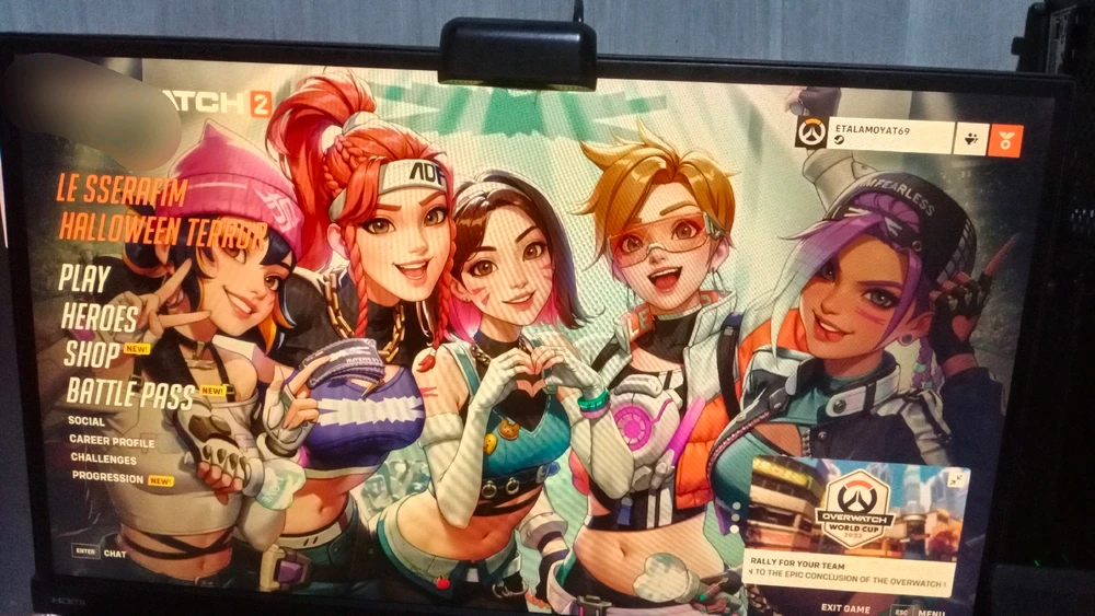 I-upload ni Joshua ang larawan