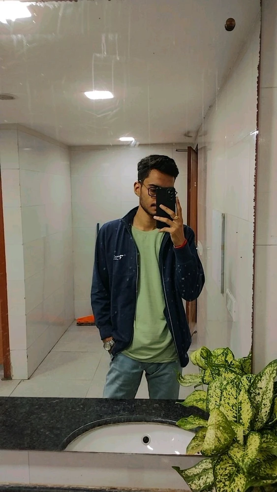 Gambar diunggah dening Om Awasthi