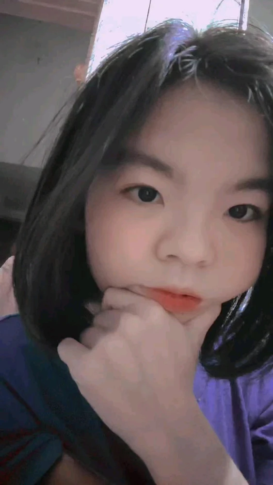 Gi-upload ni Claudia ang hulagway