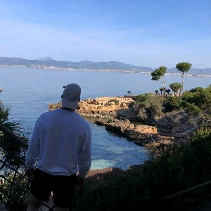 La vida es una sola vívela al máximo. 😎💫