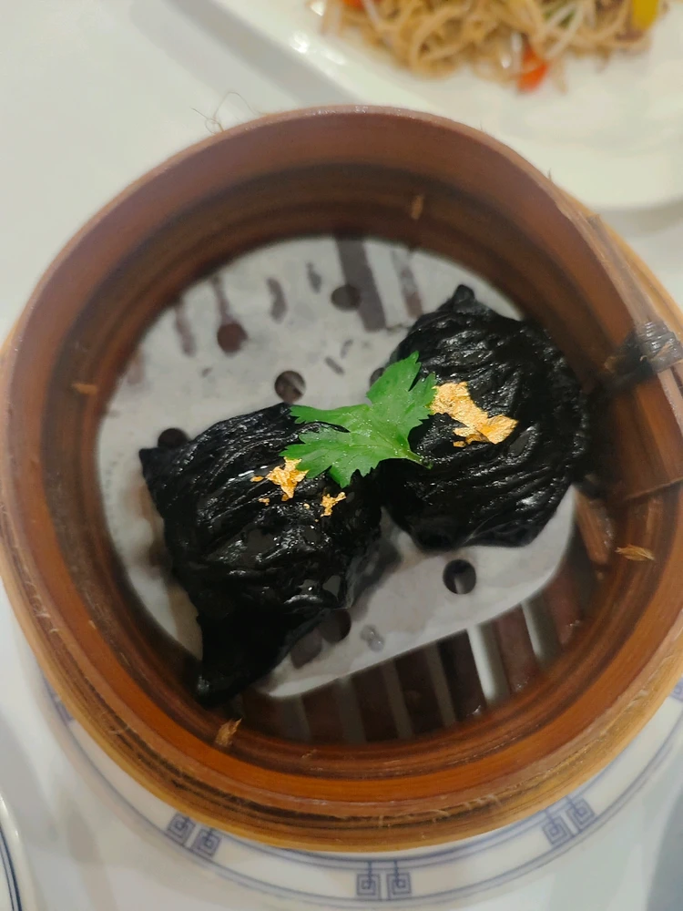 Image uploaded by Aphiwat