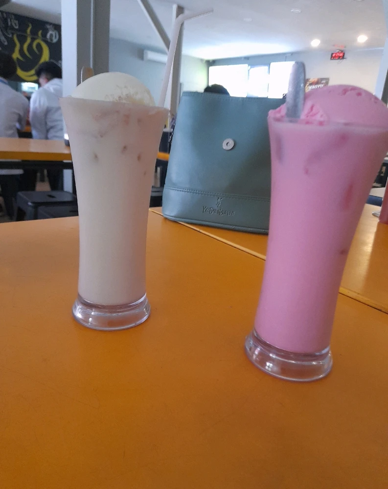 Gambar diunggah oleh Lovely Purple