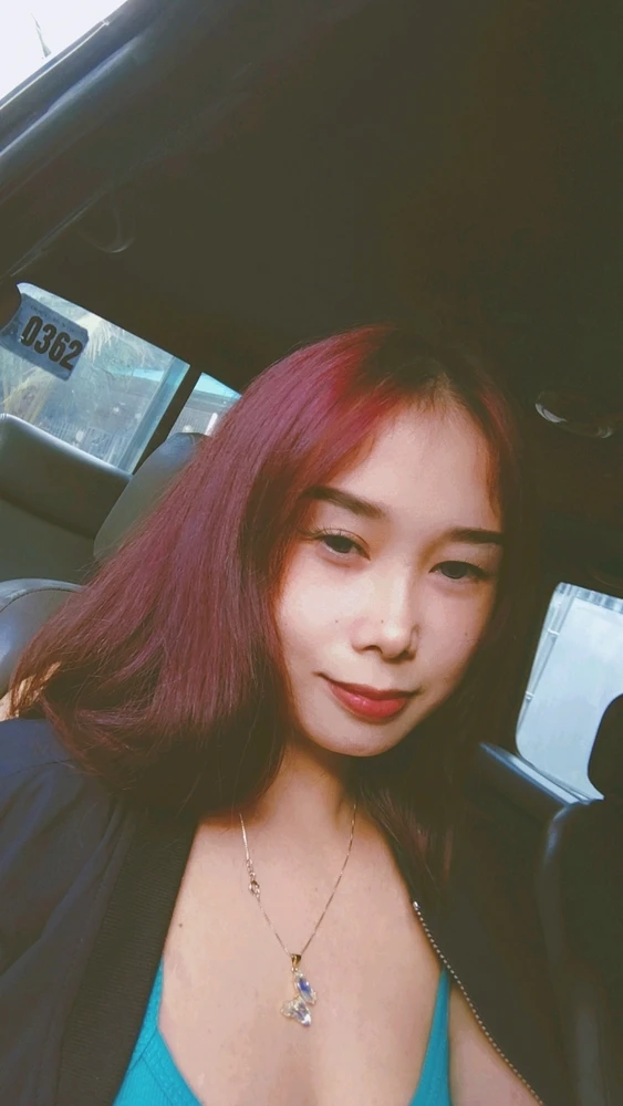 Gi-upload ni Kassi ang hulagway