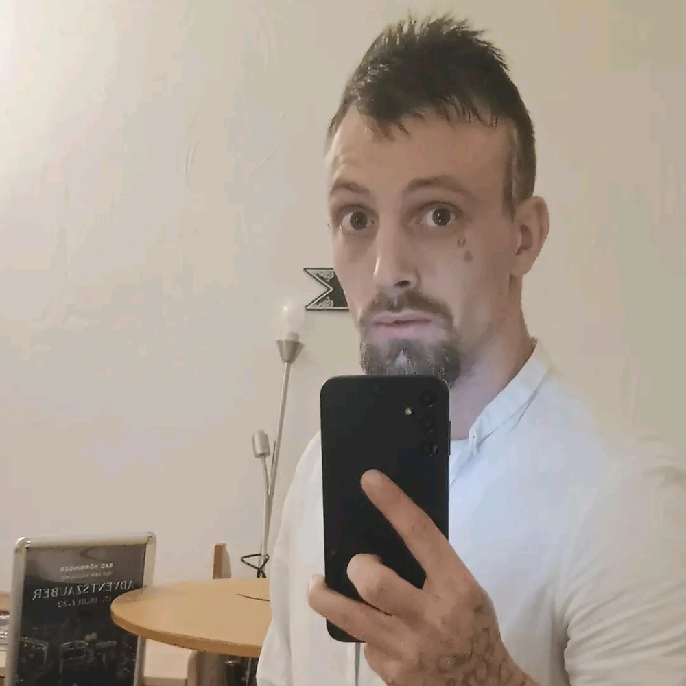 Suche für Silvester noch eine Begleitung