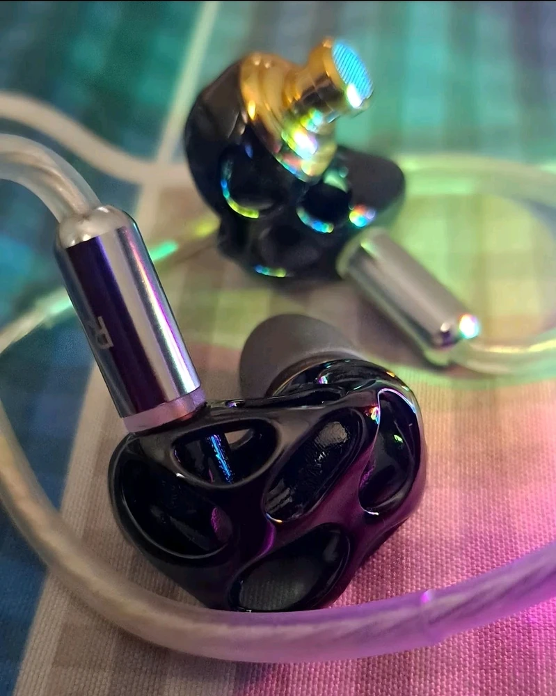 WGZBLON A-8 Prometheus 🎧