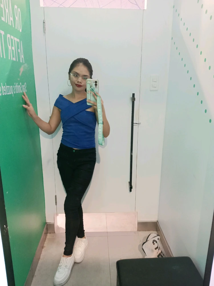 Gi-upload ni twinkle ang hulagway
