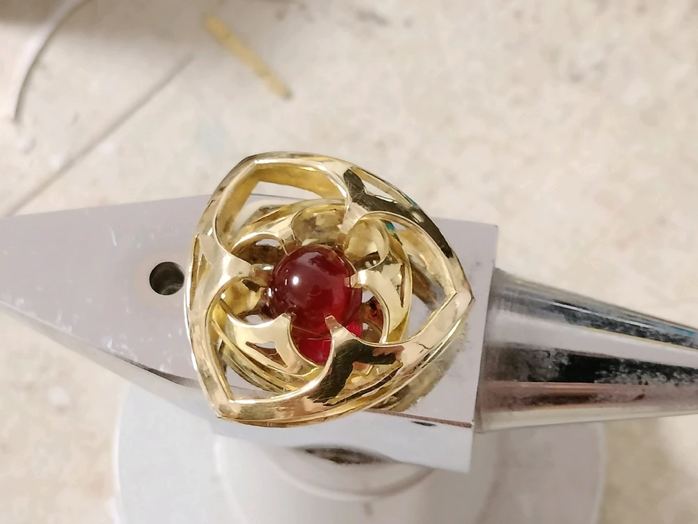 Un pendentif dans un autre