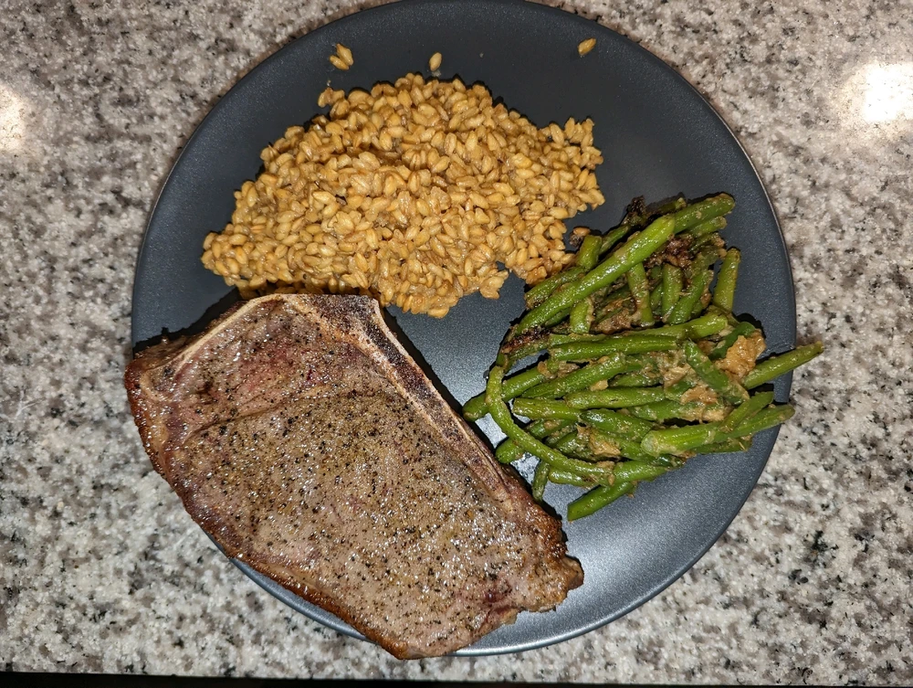 Steak, Farro, and Garlic Green beans 