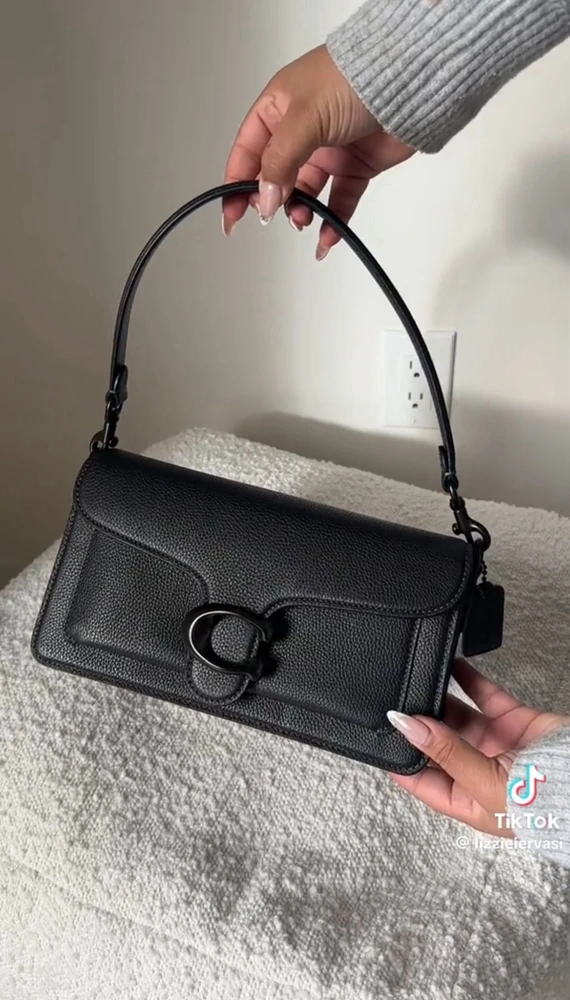 Gambar diunggah dening Lara Isabelle