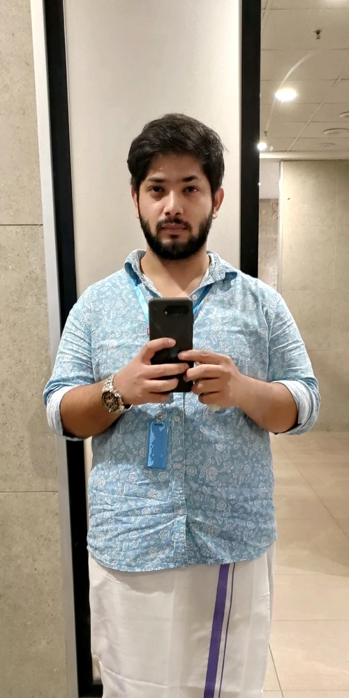 I-upload ni Shivam ang larawan