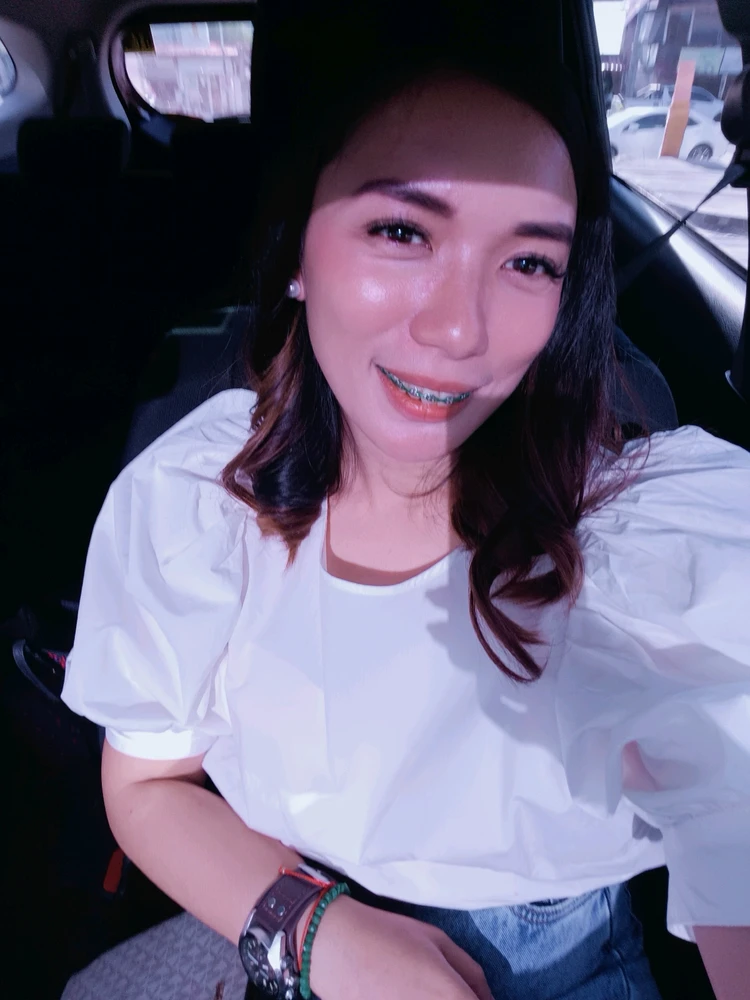 Gi-upload ni Rachel ang hulagway