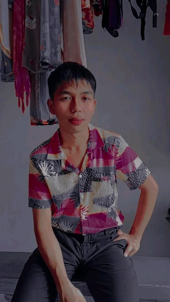 I-upload ni Ryan ang larawan