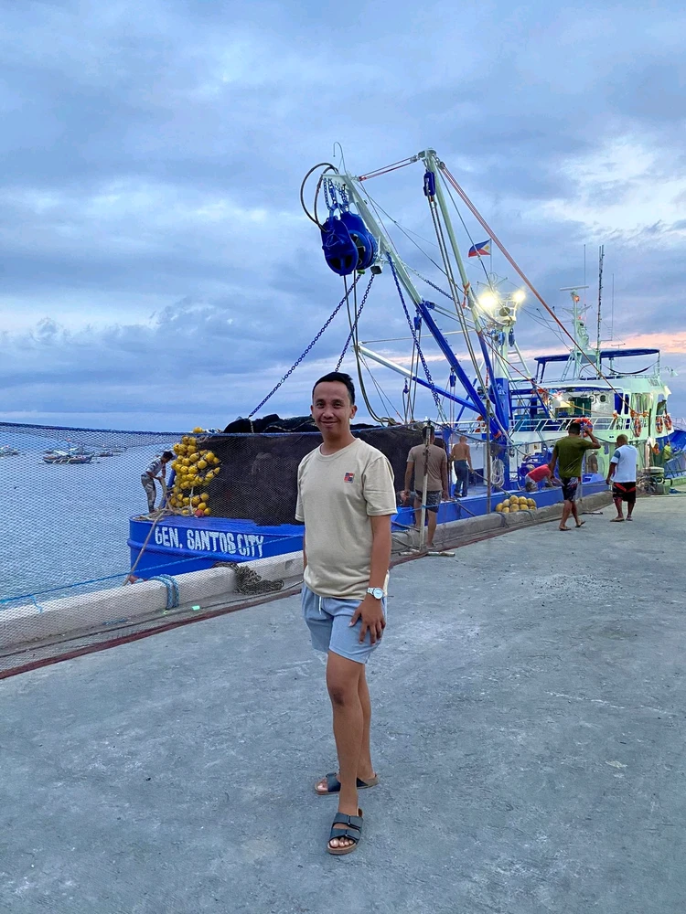 Gi-upload ni Francis ang hulagway