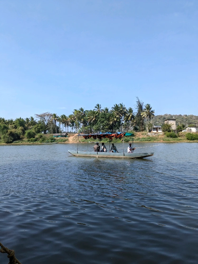 រូបភាពបង្ហោះដោយ Abhi