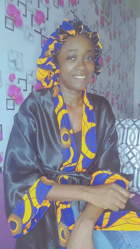 J'ai confectionné l'ensemble le kimono et le bonnet 😊😊