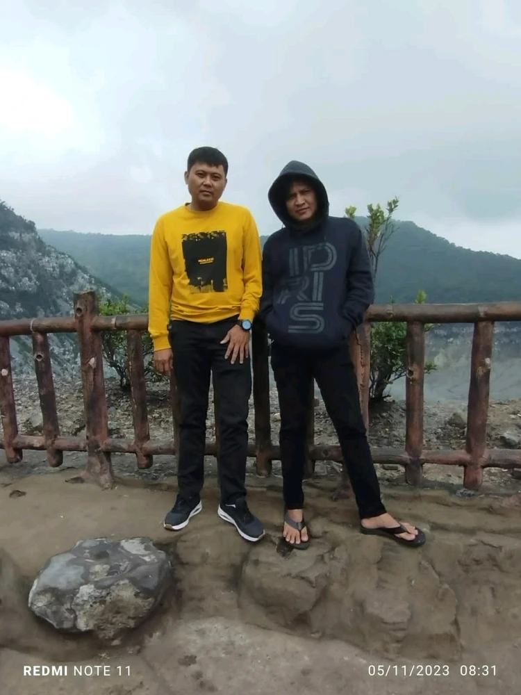 Tangkuban perahu