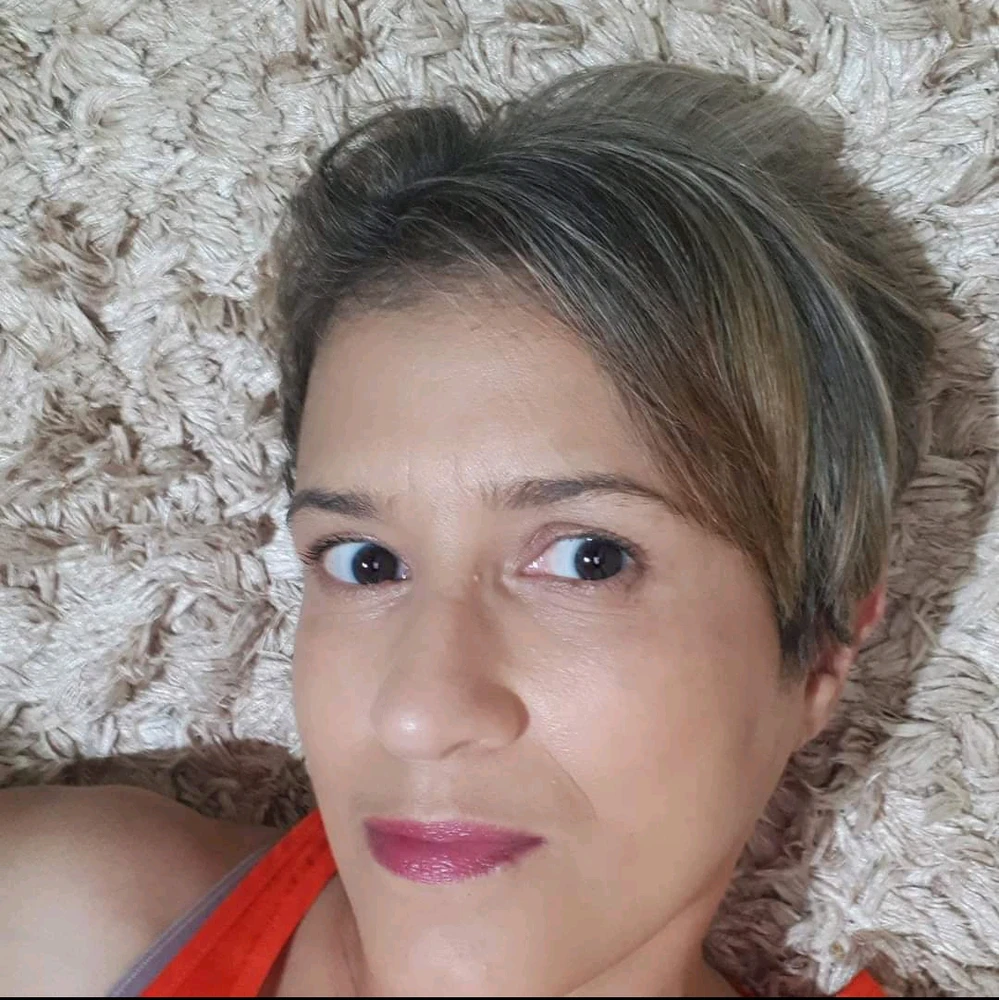 Achei a foto colorida.😁