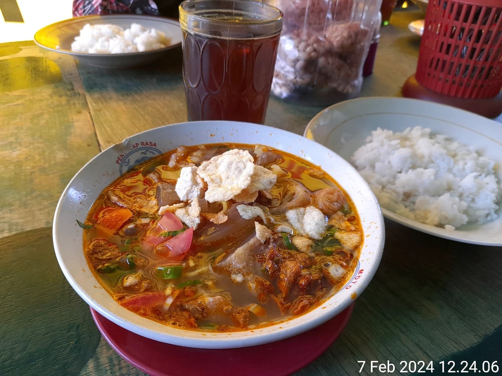 Gambar diunggah oleh Lovely Purple