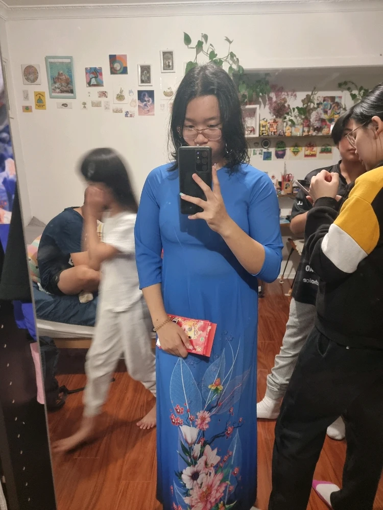 I-upload ni Izzie ang larawan