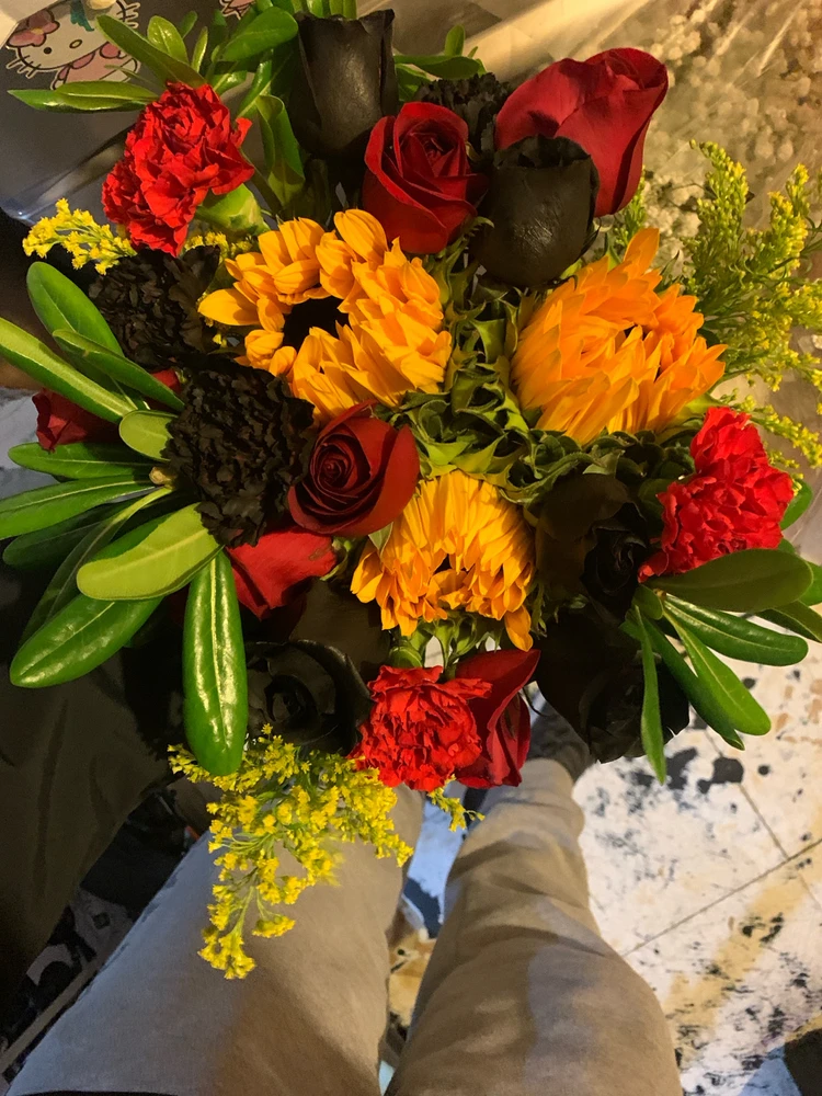 Flowers black n red roses black n red carnations SUNFLOWERS Harley quinn The Joker