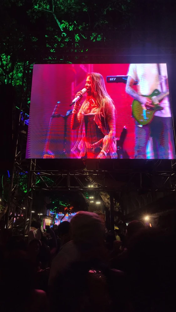 Camila Marinho latasi kuvan