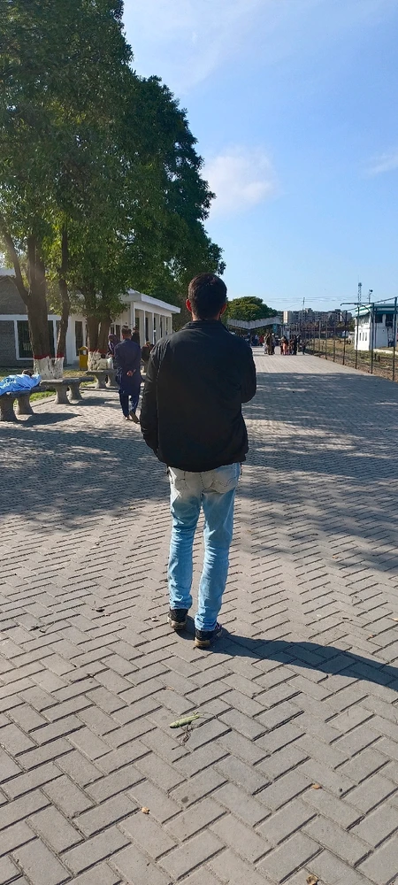 Imaj Adnan Ahmad mete a
