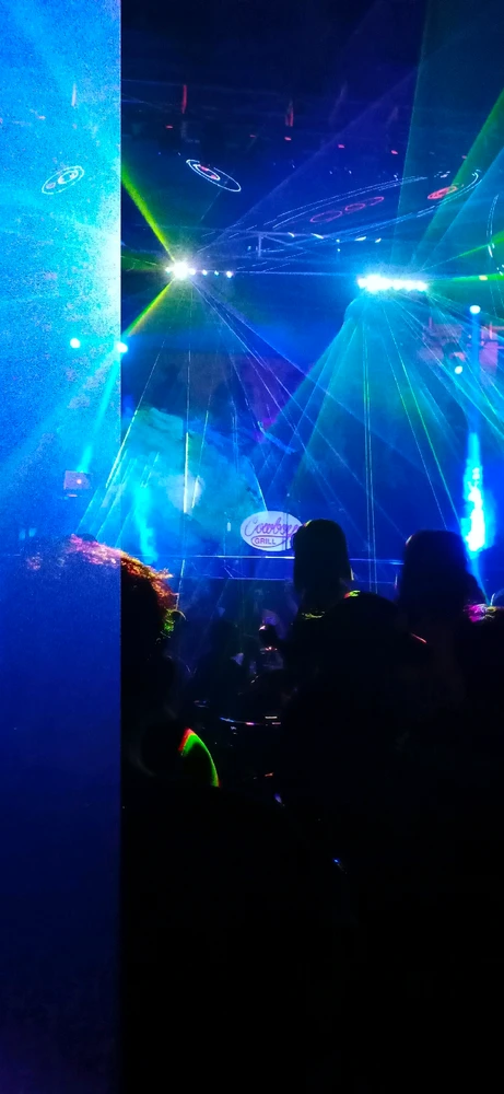 I-upload ni Joshua ang larawan