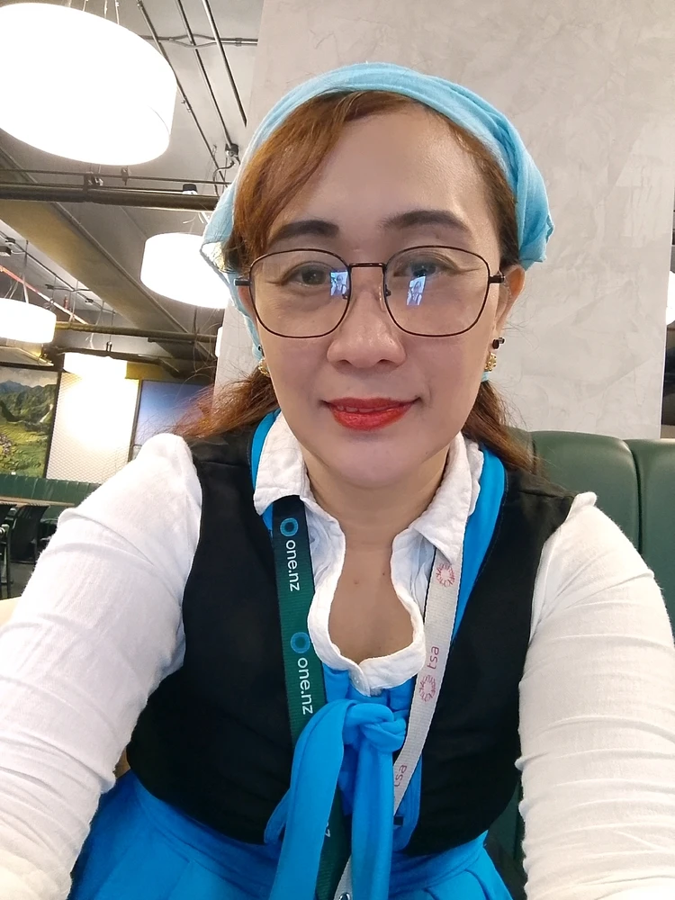 I-upload ni Lyxhie ang larawan