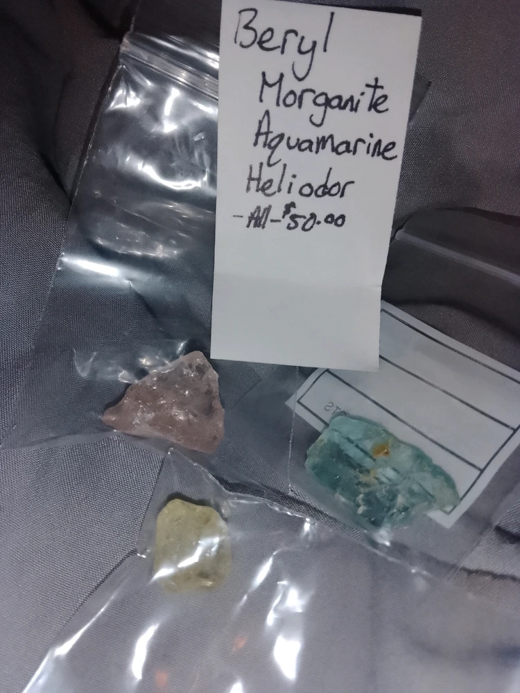 由Katlyne上传的图片