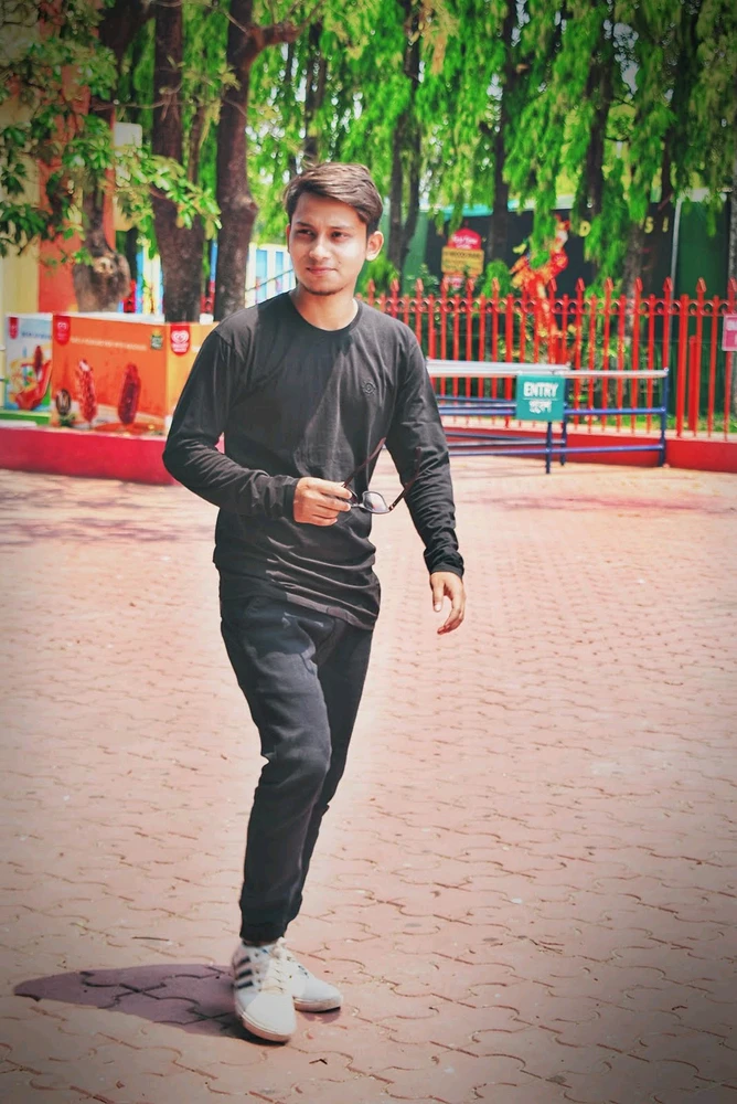 I-upload ni Asif Javed ang larawan