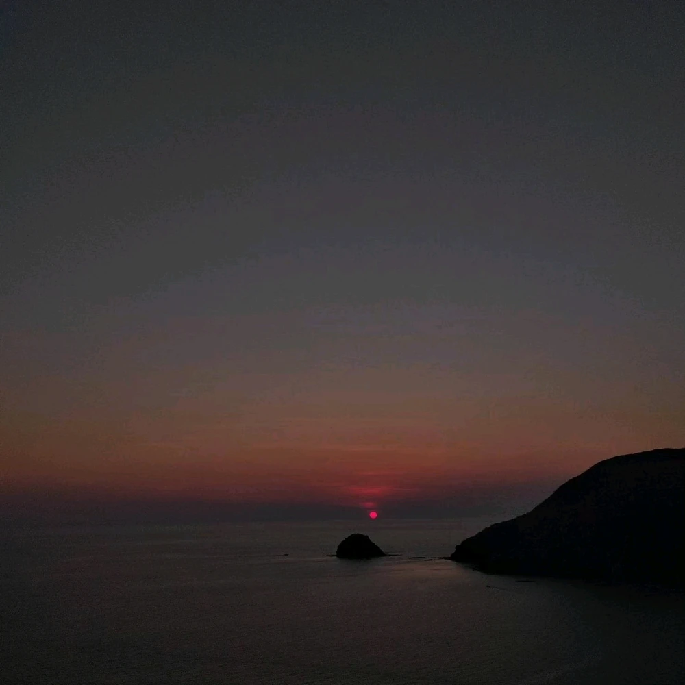 I-upload ni Junie ang larawan