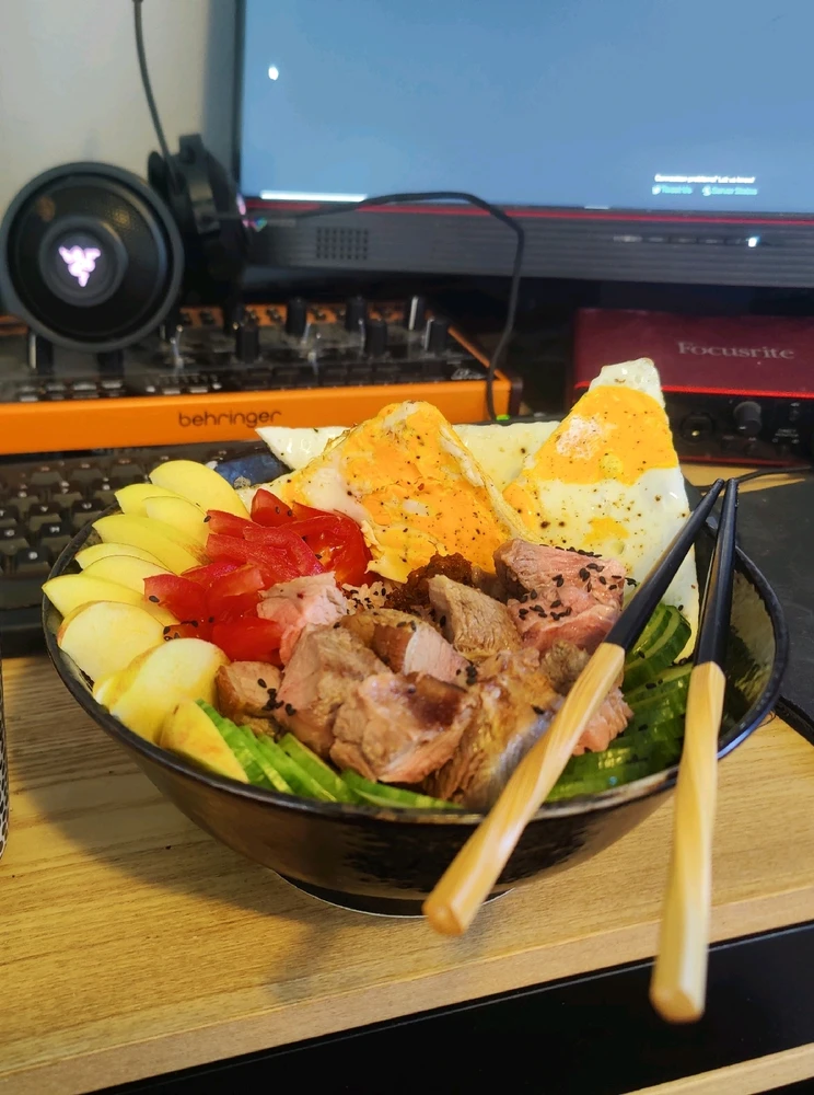 My Dinner Cooking: Nasi Lemak (coconut rice) with lamb, apple, cucumber, tomato, an egg and sesame seeds