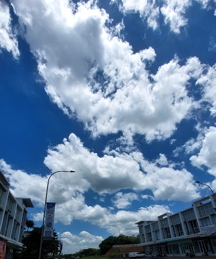 Gambar diunggah oleh bella