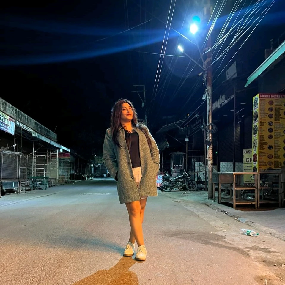 Gi-upload ni Aina ang hulagway